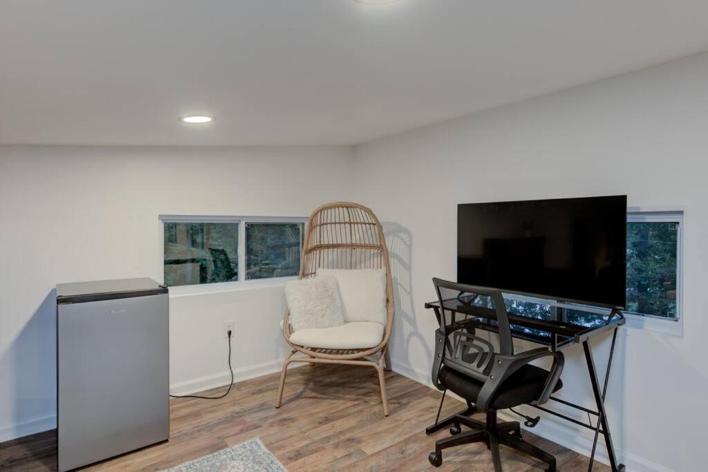 2 Bed 1 Bath-Sleeps 5 To 6 Near Rrg Large Deck Villa Beattyville Eksteriør billede