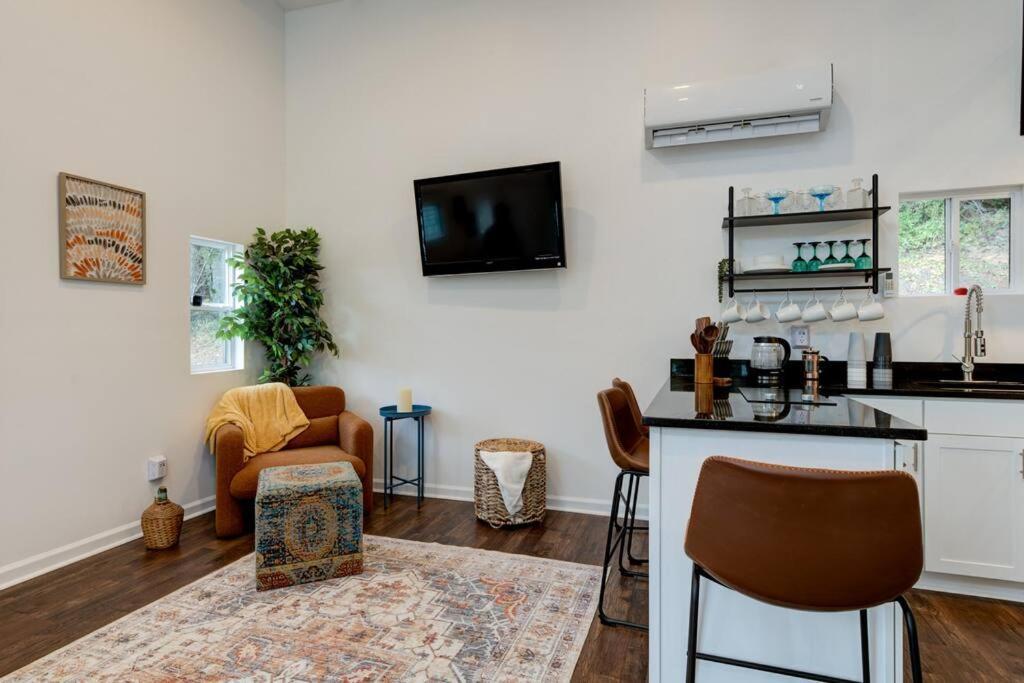 2 Bed 1 Bath-Sleeps 5 To 6 Near Rrg Large Deck Villa Beattyville Eksteriør billede