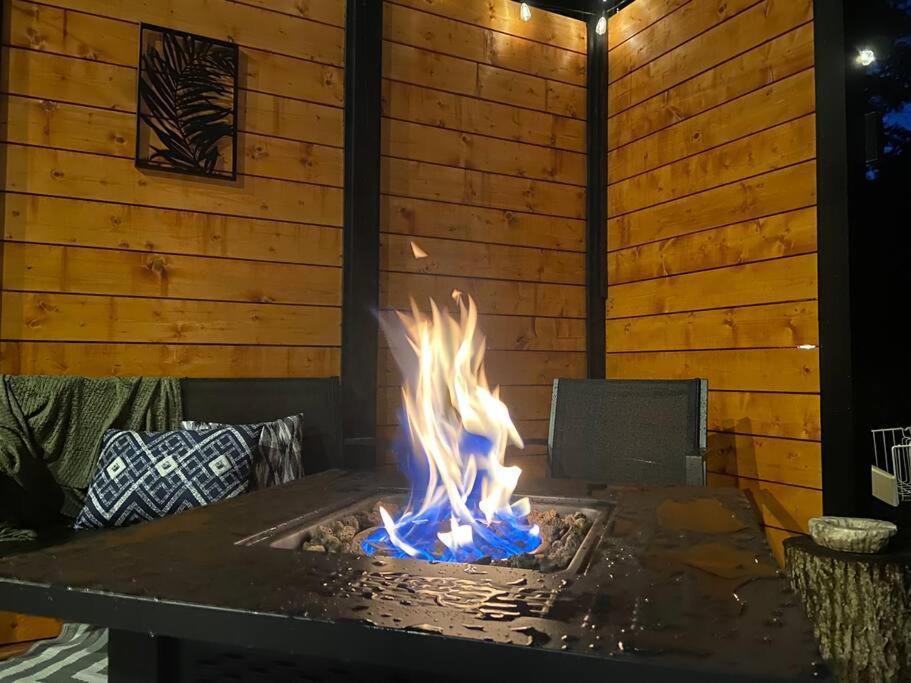 2 Bed 1 Bath-Sleeps 5 To 6 Near Rrg Large Deck Villa Beattyville Eksteriør billede
