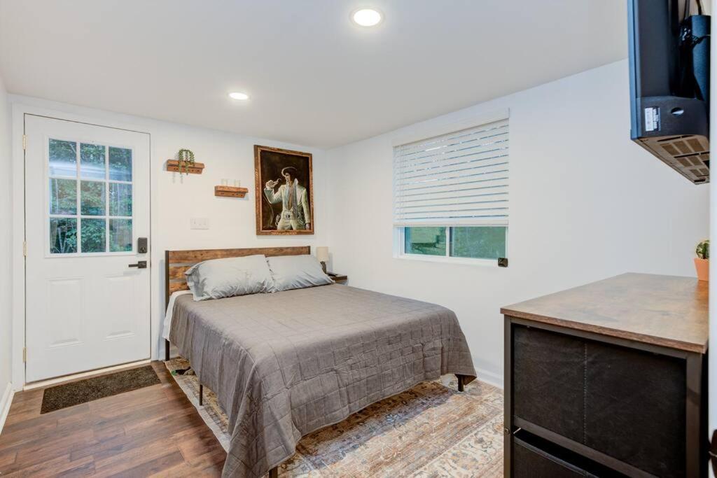 2 Bed 1 Bath-Sleeps 5 To 6 Near Rrg Large Deck Villa Beattyville Eksteriør billede